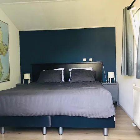 בקתה Chalet Hensbroek